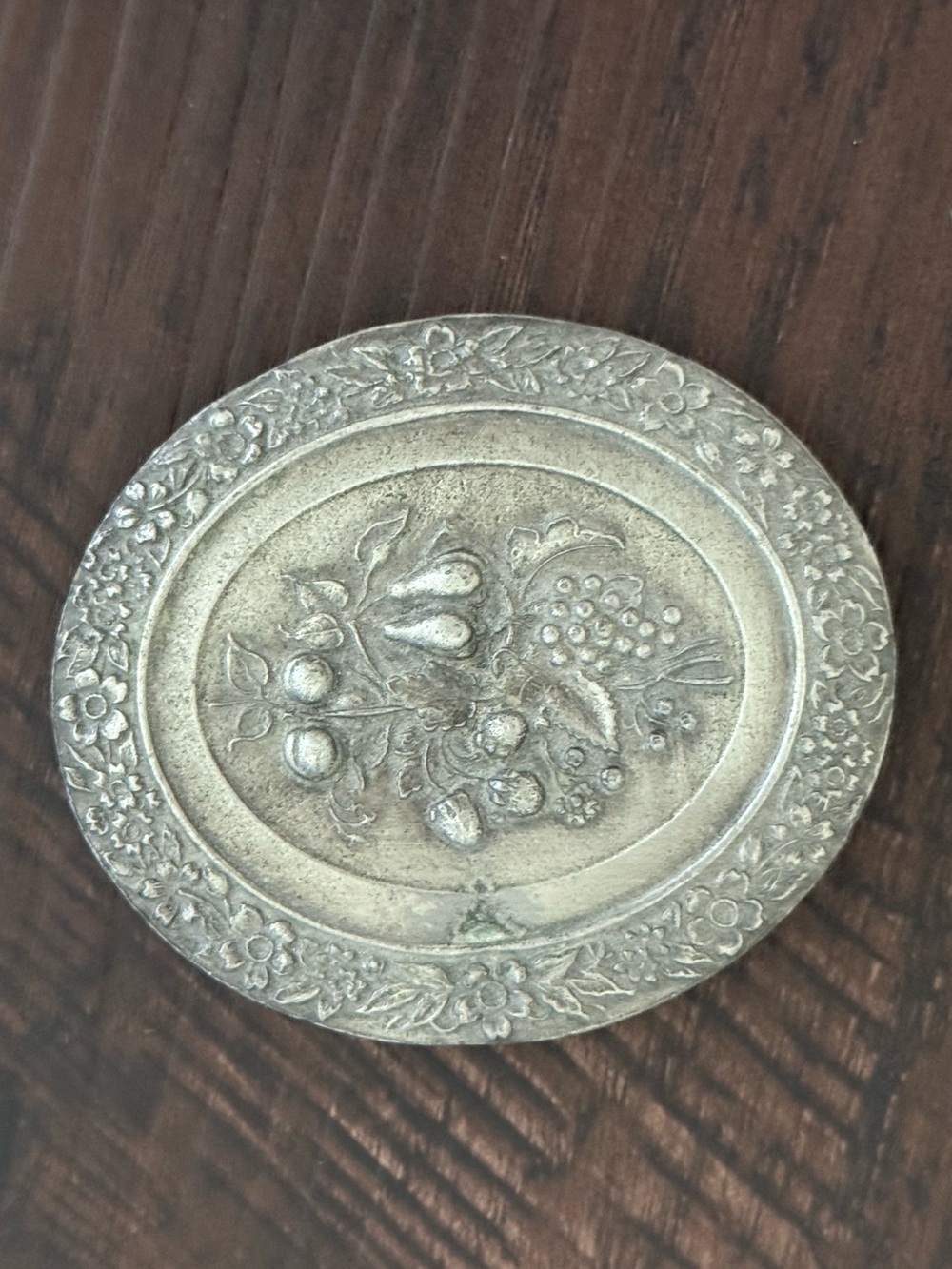 Vtg Belt Buckle Ornate Oval Metal Womens Floral Fruit Silver Tone Western Cowboy